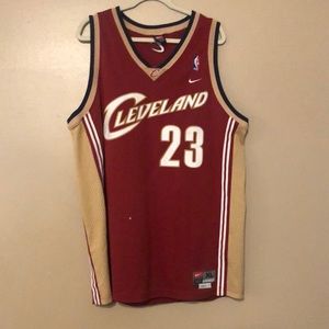 Vintage NBA Nike Lebron James XL Cleveland Jersey